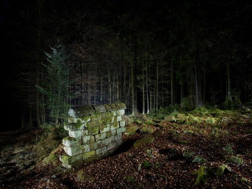 Odenwaldlimes, Mauer aus Sandstein zwischen Wachturm Hohwald und Kleinkastell Zwing bei Hesseneck