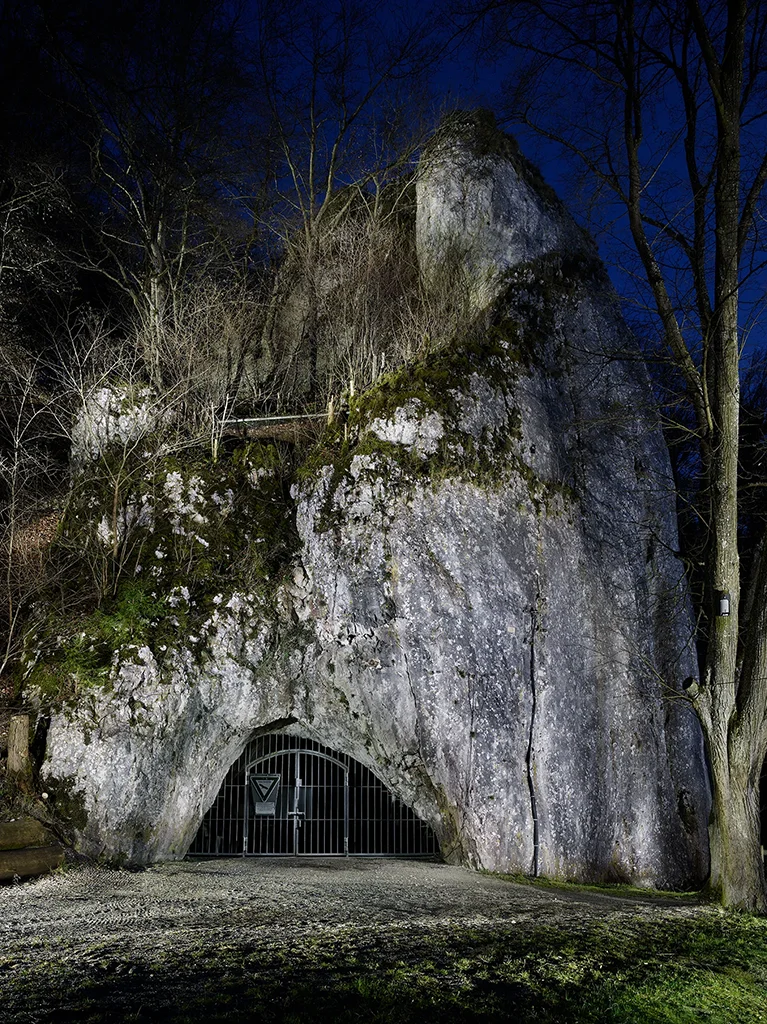 Eingang zur Höhle Hohler Fels, Fundort der Venus vom Hohlefels
