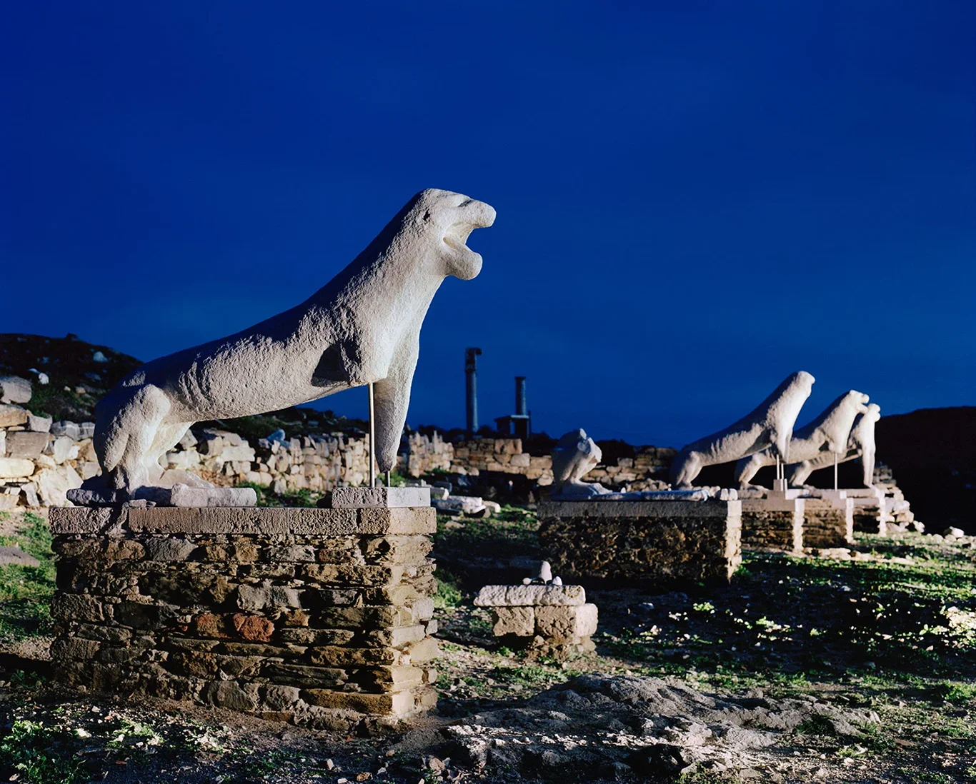 Löwenterrasse auf der Insel Delos bei Nacht