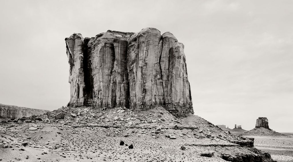 Monument Valley and the rock formation "Elephant Butte" at the North Window.